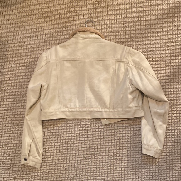 Superdown Madenna Cropped Sherpa Jacket- size S worn once! - Picture 4 of 4